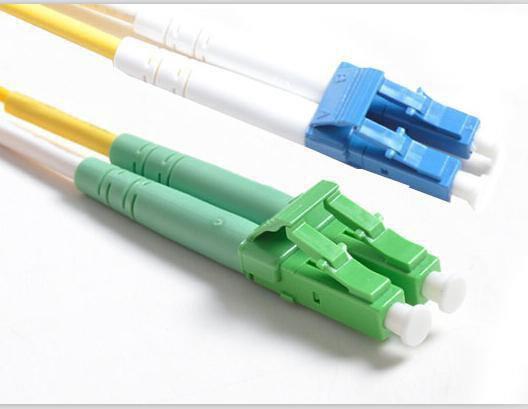 MicroConnect Patch Kabel - LC/APC-LC/APC OS2 15m
